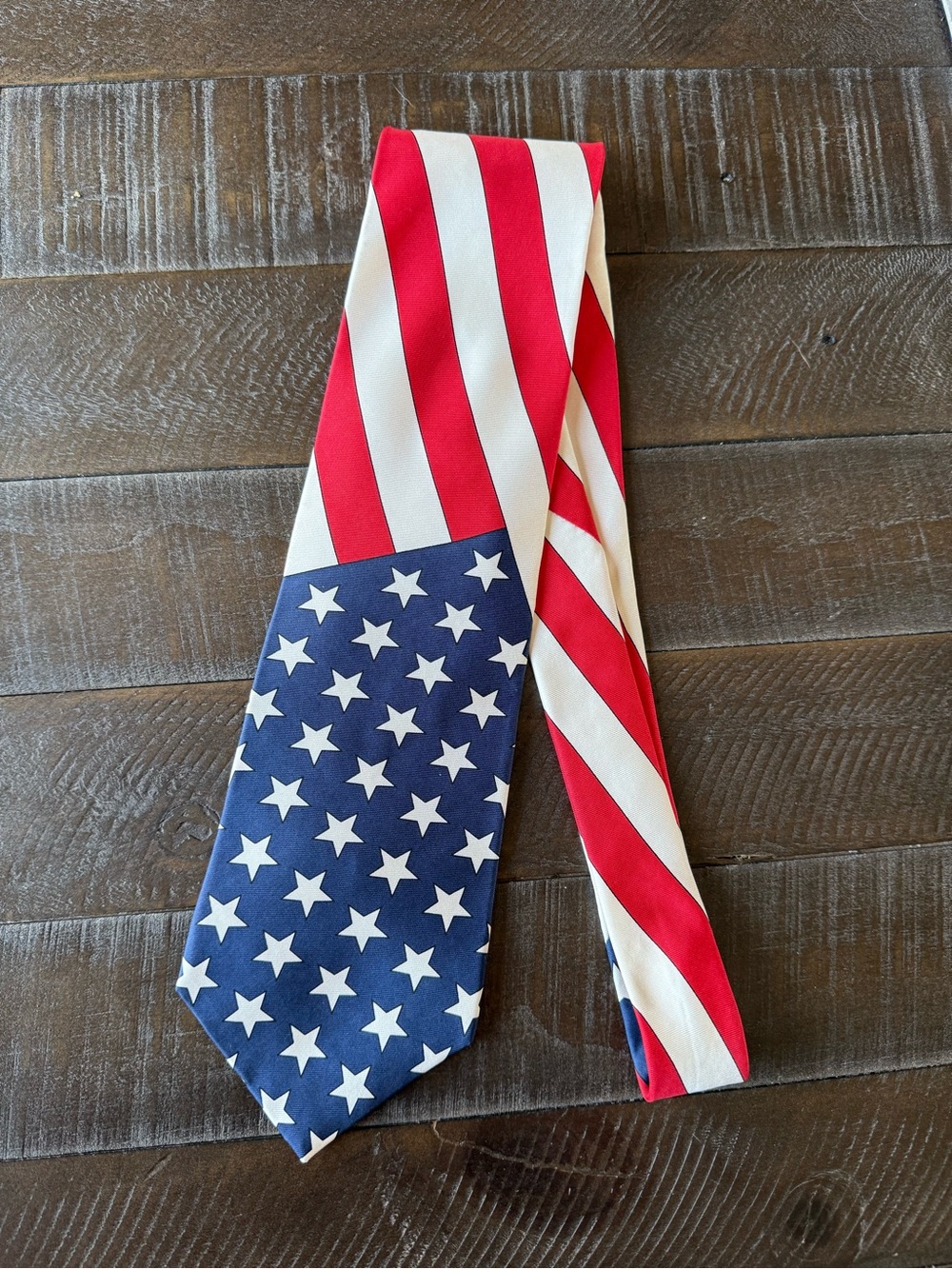 Pendleton Red, White & Blue Stars and Stripes Men's Tie. Silk tie